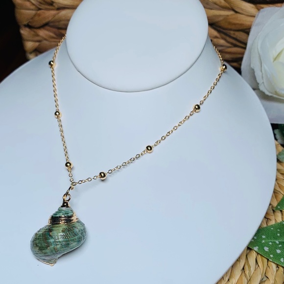 Beachy Green Conch Shell Necklace with Gold Painted Accents, 22”-23.5” - Picture 7 of 10